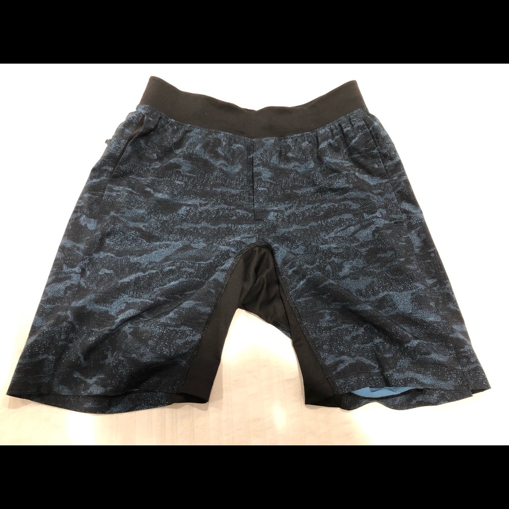 Men’s Lulu Lemon T.H.E short liner less